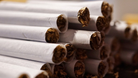 В России запретили продавать сигареты дешевле 108 рублей за пачку